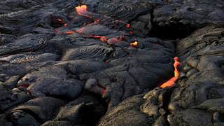 New Map of Hawaii Shows Where Kilauea's Lava Piled Up Over 900 Feet High<em></em>